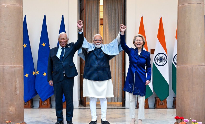 Haben sich auf ein Freihandelsabkommen geeinigt: EU-Ratspräsident António Costa, Indiens Premierminister Narendra Modi, EU-Kommissionspräsidentin Ursula von der Leyen (v.l.n.r.). © Europäische Union, 2026